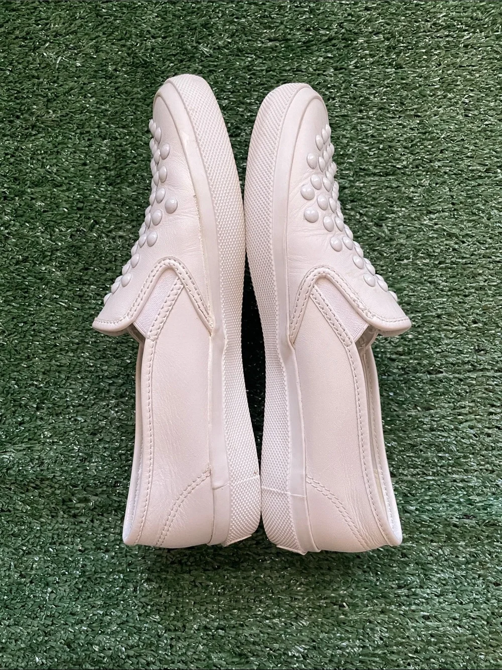 Coach Sneakers Chrissy Rivets White Leather Slip-On Women’s size 8.5 Studded
